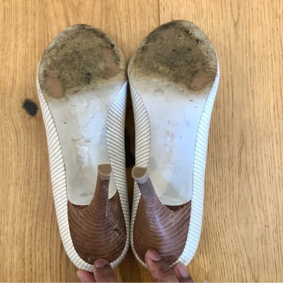 Guess by Marciano leather and textile peep toe heels - Picture 7 of 7